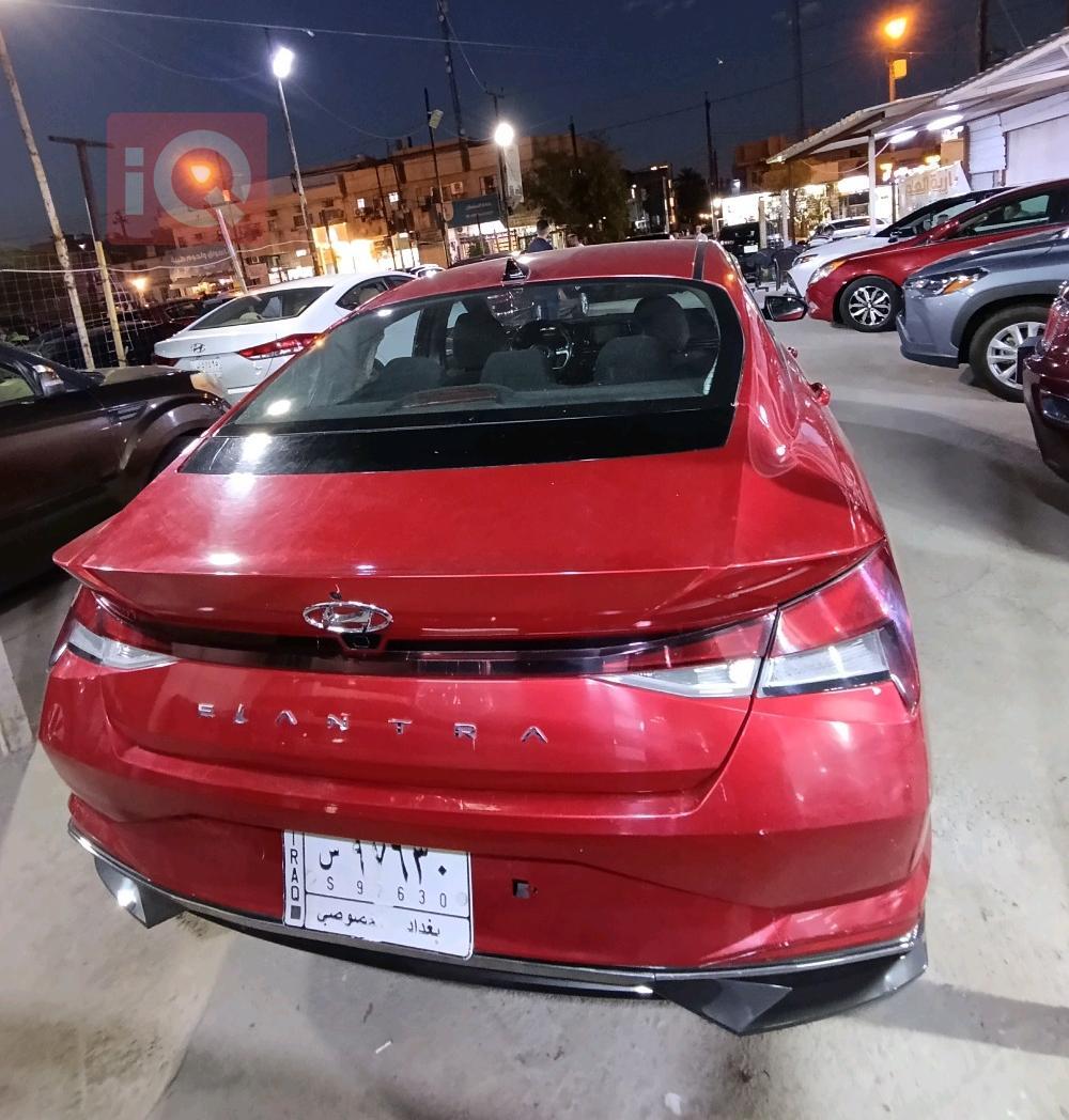 Hyundai Elantra
